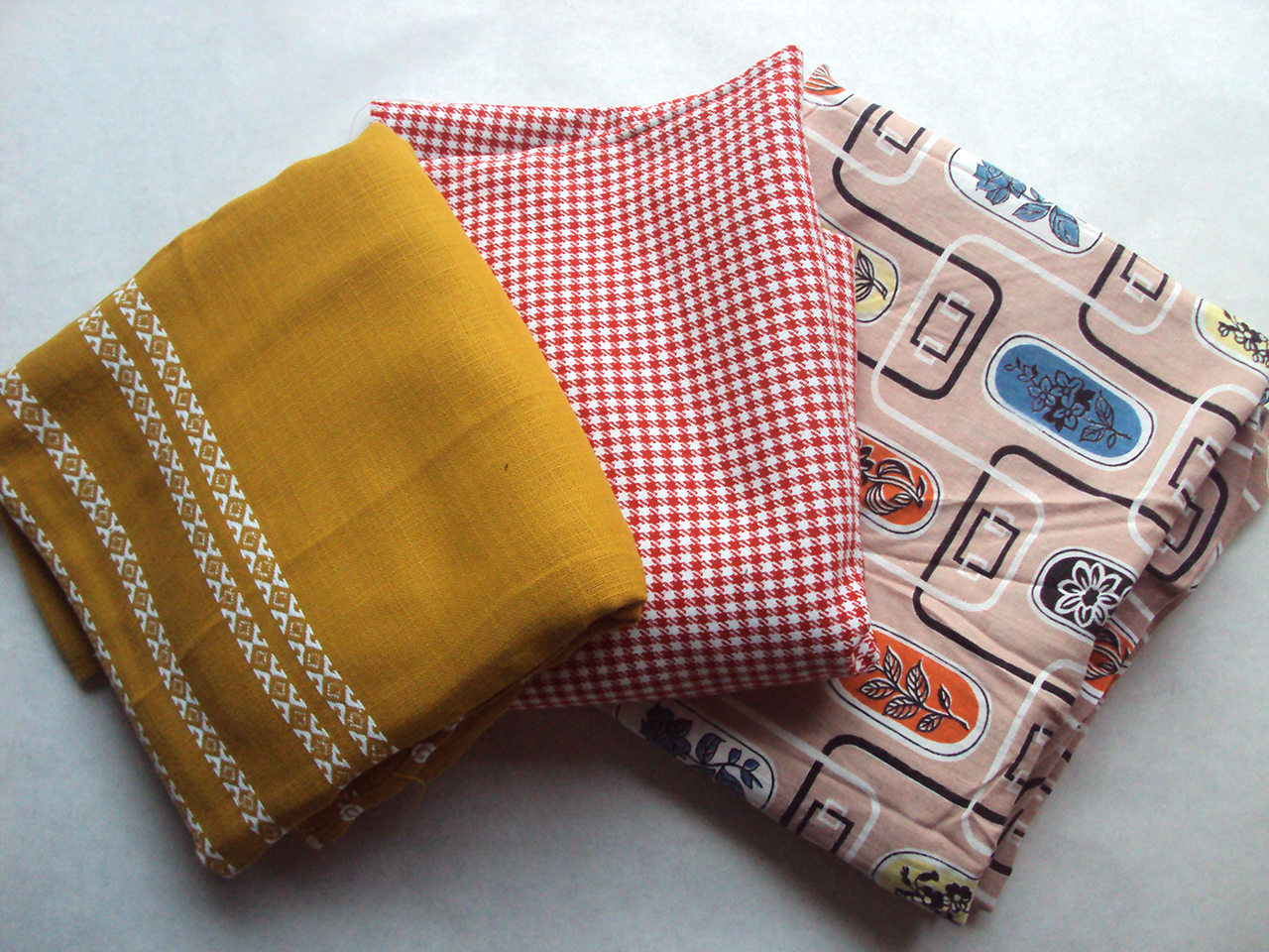 'So, Zo...' Guest Post Jen's Top 5 Sources for Secondhand Fabric