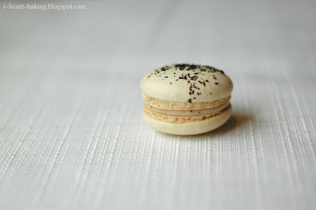 i heart baking!: earl grey macarons