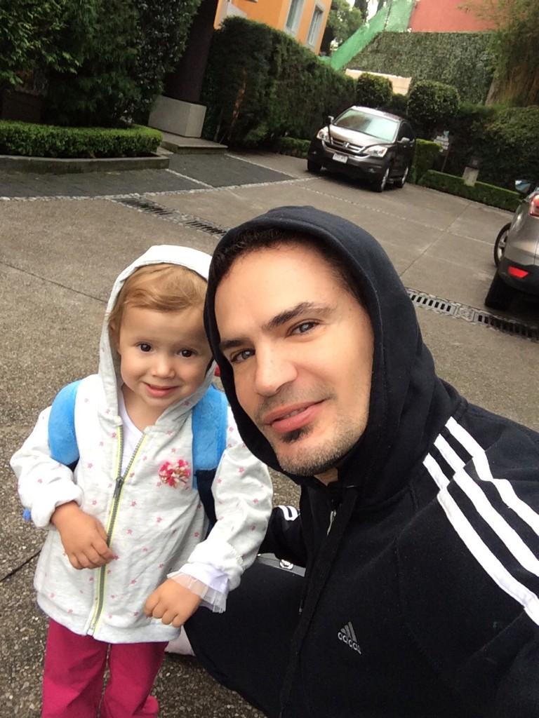 Julio Camejo y su novia Noticias de Espectáculos De Chismes Julio Camejo y su novia Noticias de Espectáculos De Chismes