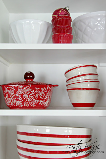 Decorating with red and white dishware