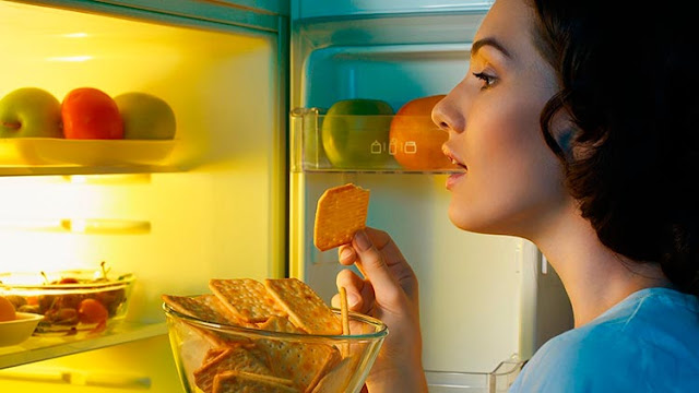 Stop Emotional Eating With These 5 Tips Stop Emotional Eating With These 5 Tips