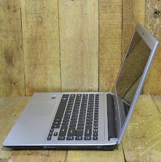 Laptop Gaming Acer V5-471G Core i3 Dual VGA