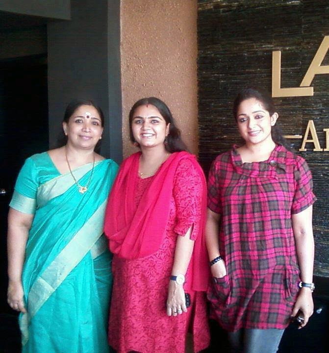Actress Kavya Madhavan Family Photos With Father and Mother - WOMEN IN