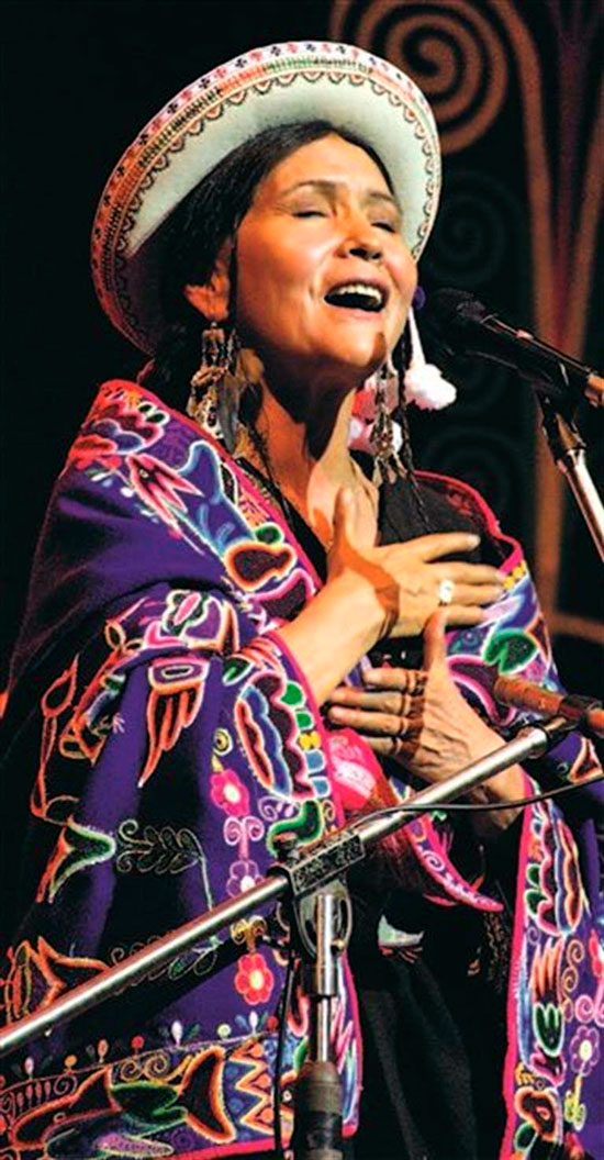 Luzmila Carpio, la cantante boliviana que enamora a los argentinos