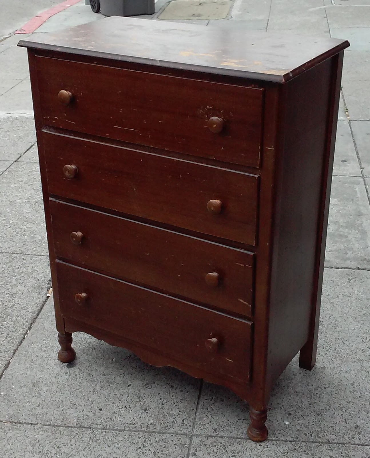 UHURU FURNITURE & COLLECTIBLES SOLD 18565 Depression Era 29" Wide 4