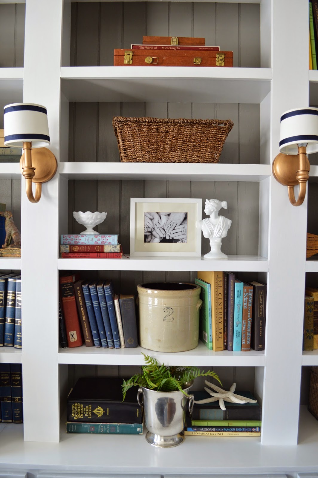 Right up my alley Tips for Styling Bookshelves