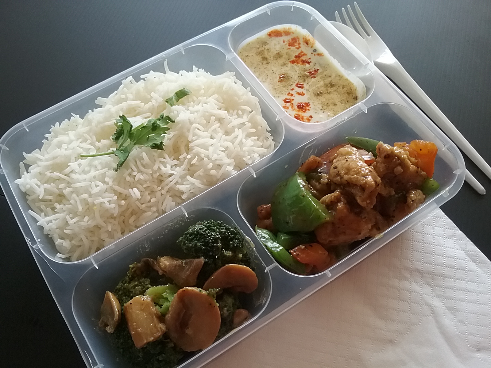 DO NOT TOUCH 8.00 Local & Int'l Bento ( halal )