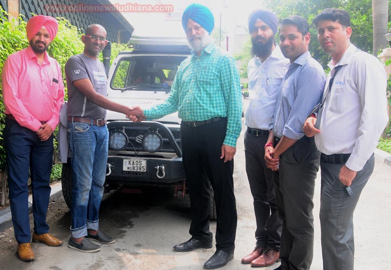 Lourd Vijay with Dr. Baldev Singh Aulakh and others standing with traveling vehicle in Ludhiana with which he is driving 9000 Kms from Chennai to Ladakh Lourd Vijay with Dr. Baldev Singh Aulakh and others standing with traveling vehicle in Ludhiana with which he is driving 9000 Kms from Chennai to Ladakh