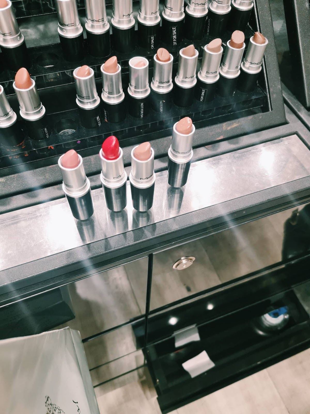 Mr. Pogi Tips Happy National Lipstick Day MAC Cosmetics FREE Lippie! )