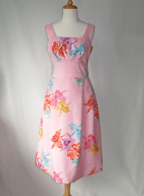 SunnyGal Studio Sewing: Fabric Challenge - Kimono silk wedding dress ...