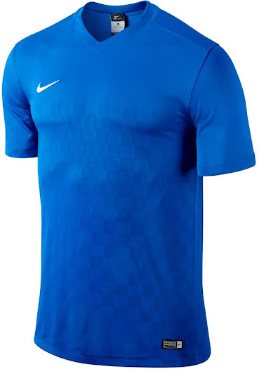 Affirm Wind Vagrant Nike 2015-16 Teamwear Kits Unveiled - Footy Headlines