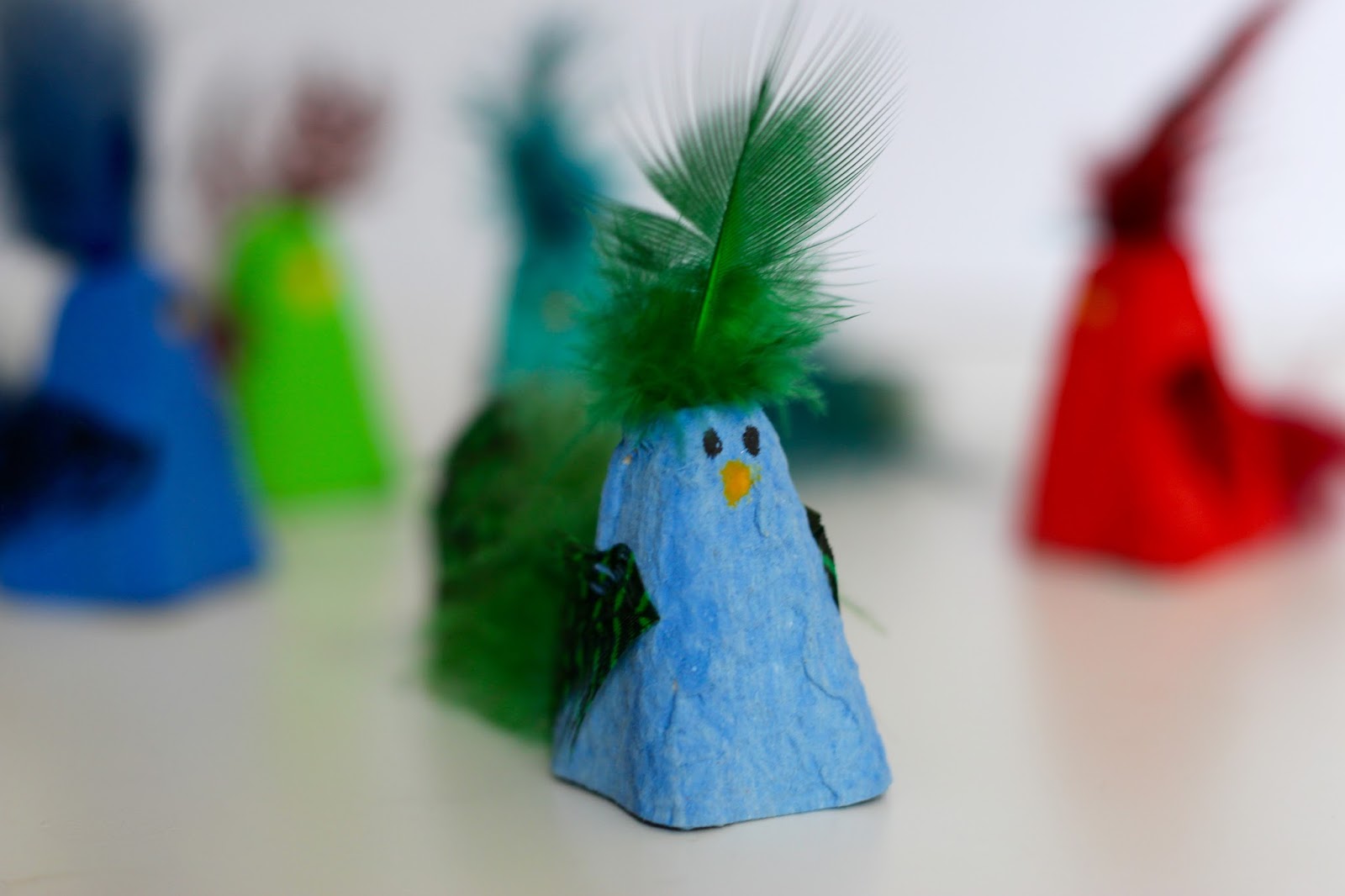 Jumble Tree Birds of a feather easy egg carton craft