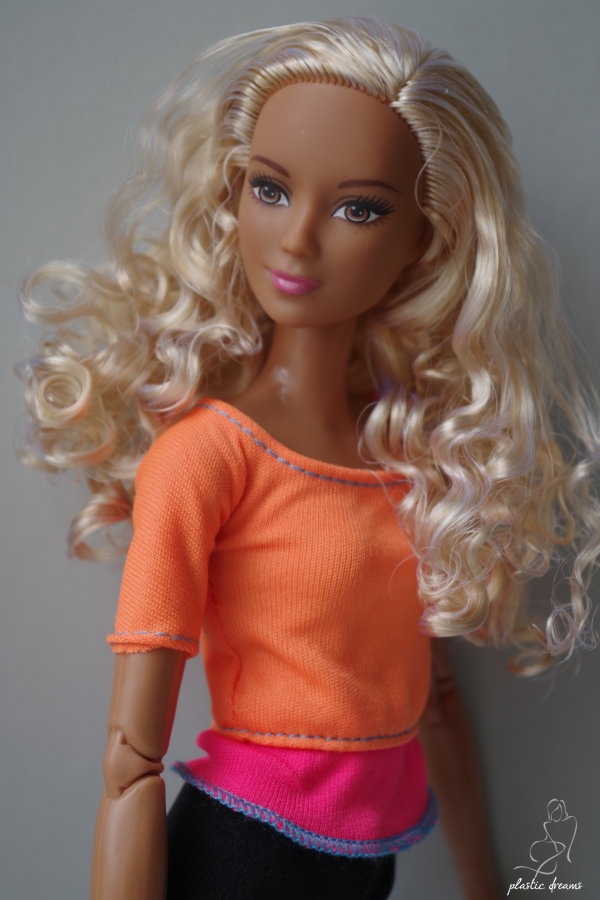 Plastic Dreams :: Barbie et miniatures: Made To Move Barbie Doll