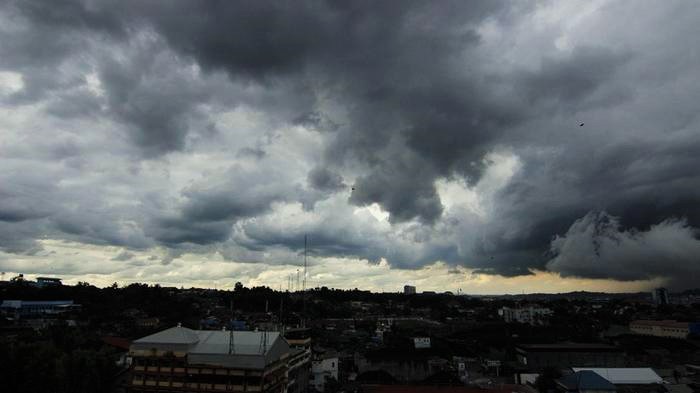 Ini Penyebab Mendung Membuat Langit Tampak Gelap Ini Penyebab Mendung Membuat Langit Tampak Gelap
