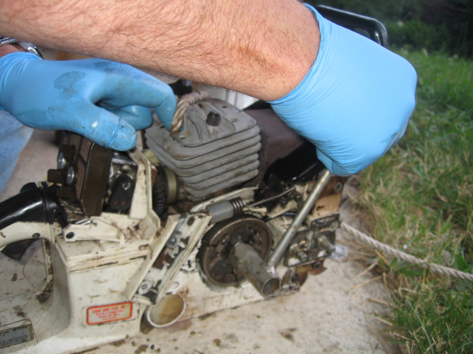 Who cares? Replacing the chain oil pump on a Stihl 034