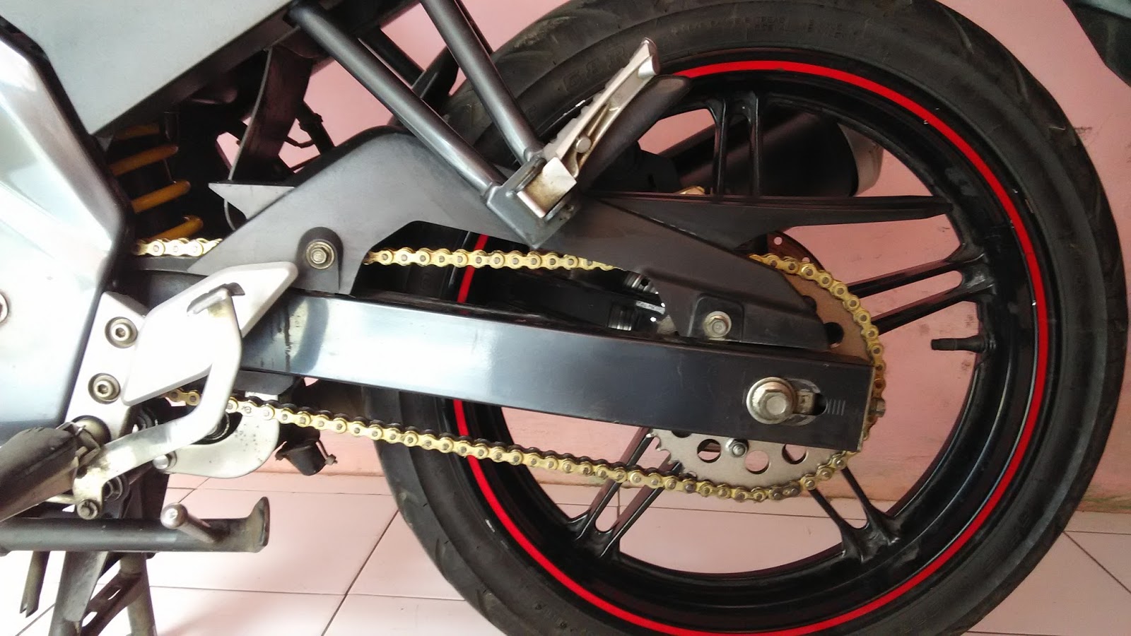 Review Singkat Gear SSS New Vixion Lightning AturMotor