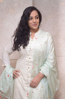 nitya menon at 100 days of love audio launch nitya menon at 100 days of love audio launch