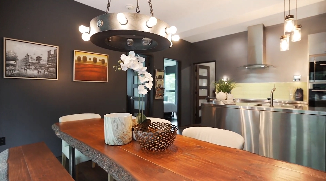 15 Photos vs. Livingstone Lake Rd, Dorset, ON Interior Design Luxury Home Tour