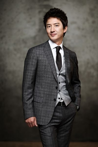 "Jung Joon-ho"