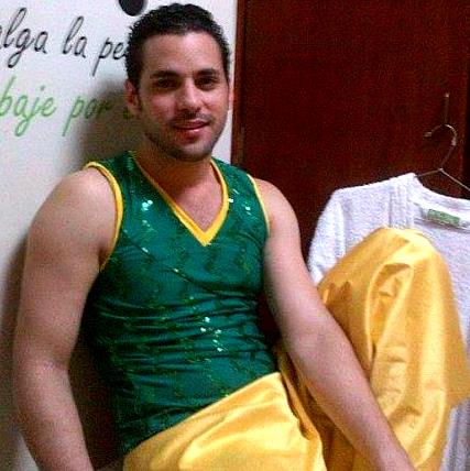 Alexis Grullón Foto de Alexis Grullón con vestuario de bailarín
