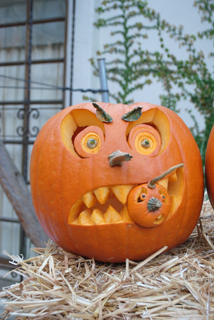 NICK PETRONZIO SCULPTURE: Halloween Pumpkin Carvings