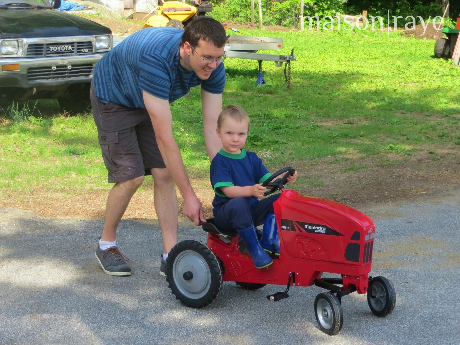 little blue truck ride on toy