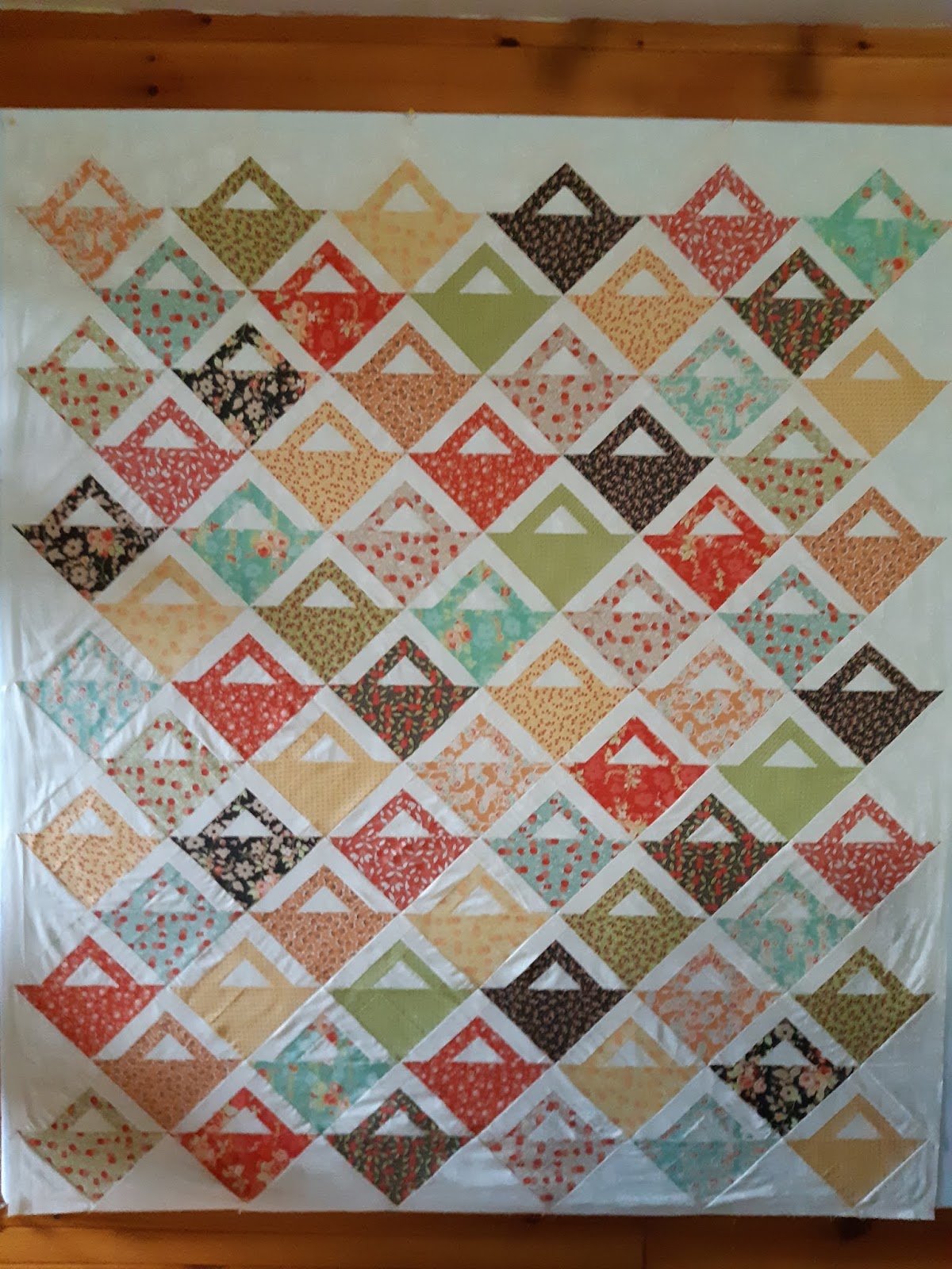 AlliKat Quilts Basket Quilt flimsy completed