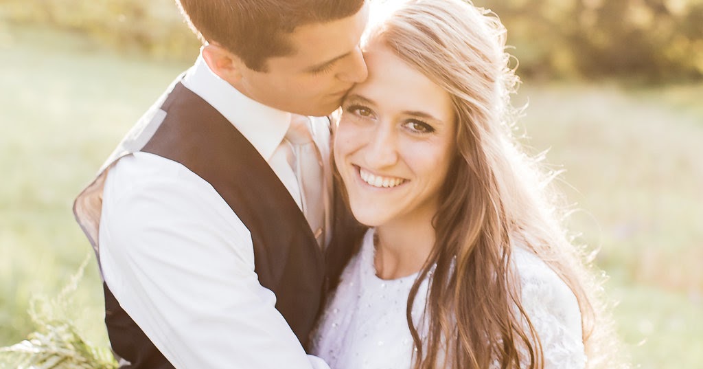 The Wheels on the Bus Joshua & Cassidy's Love Story