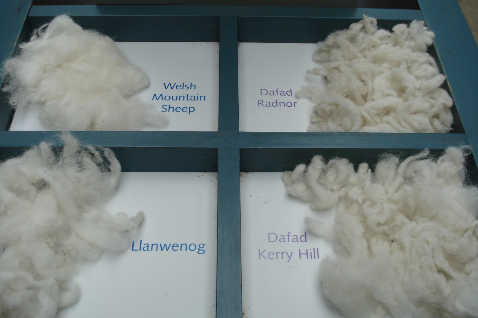 Welsh Quilts Demonstration of Weaving Looms at Wool Museum