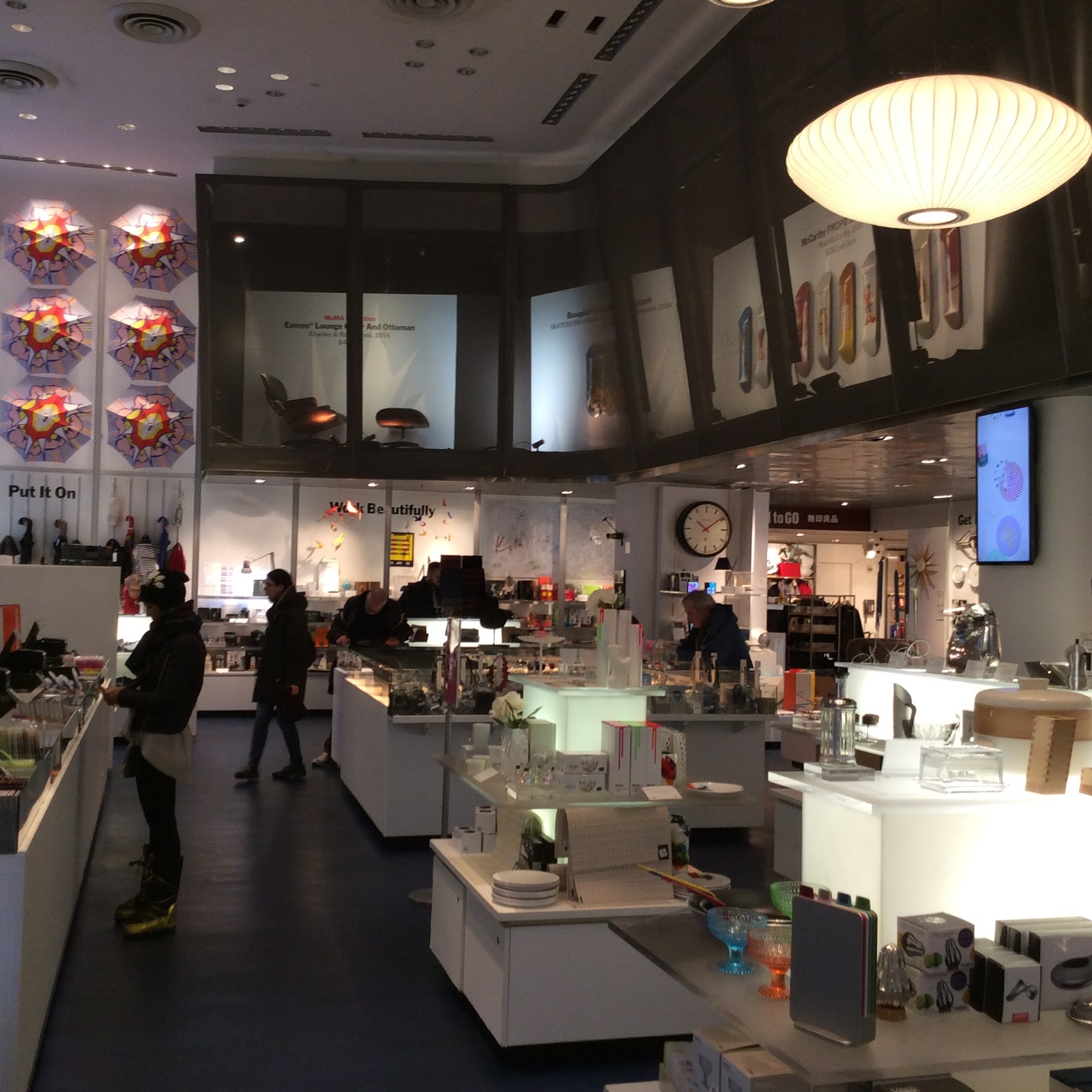 Hoshiikamo : Scandinavian stories: Hygge, MoMA store, watches and clocks
