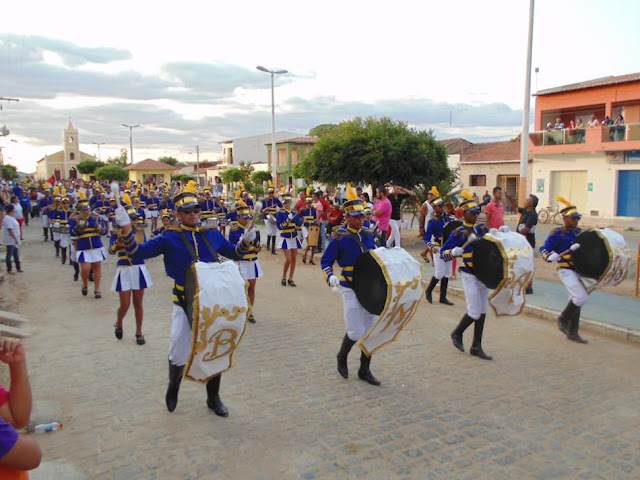 Resultado de imagem para desfile cívico de japi