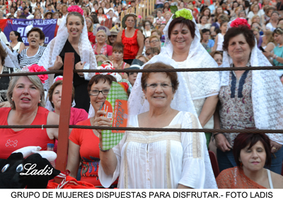 torosdeplata BECERRADA HOMENAJE A LA MUJER CORDOBESA