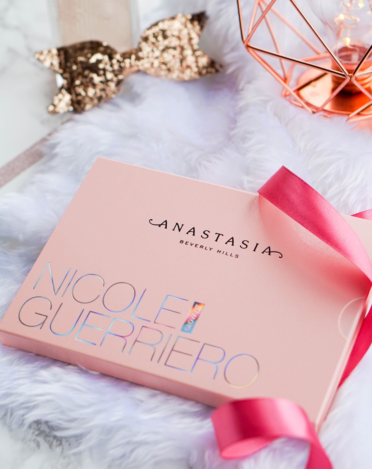 Anastasia Beverly Hills X Nicole Guerriro Glow Kit Anastasia Beverly Hills X Nicole Guerriro Glow Kit