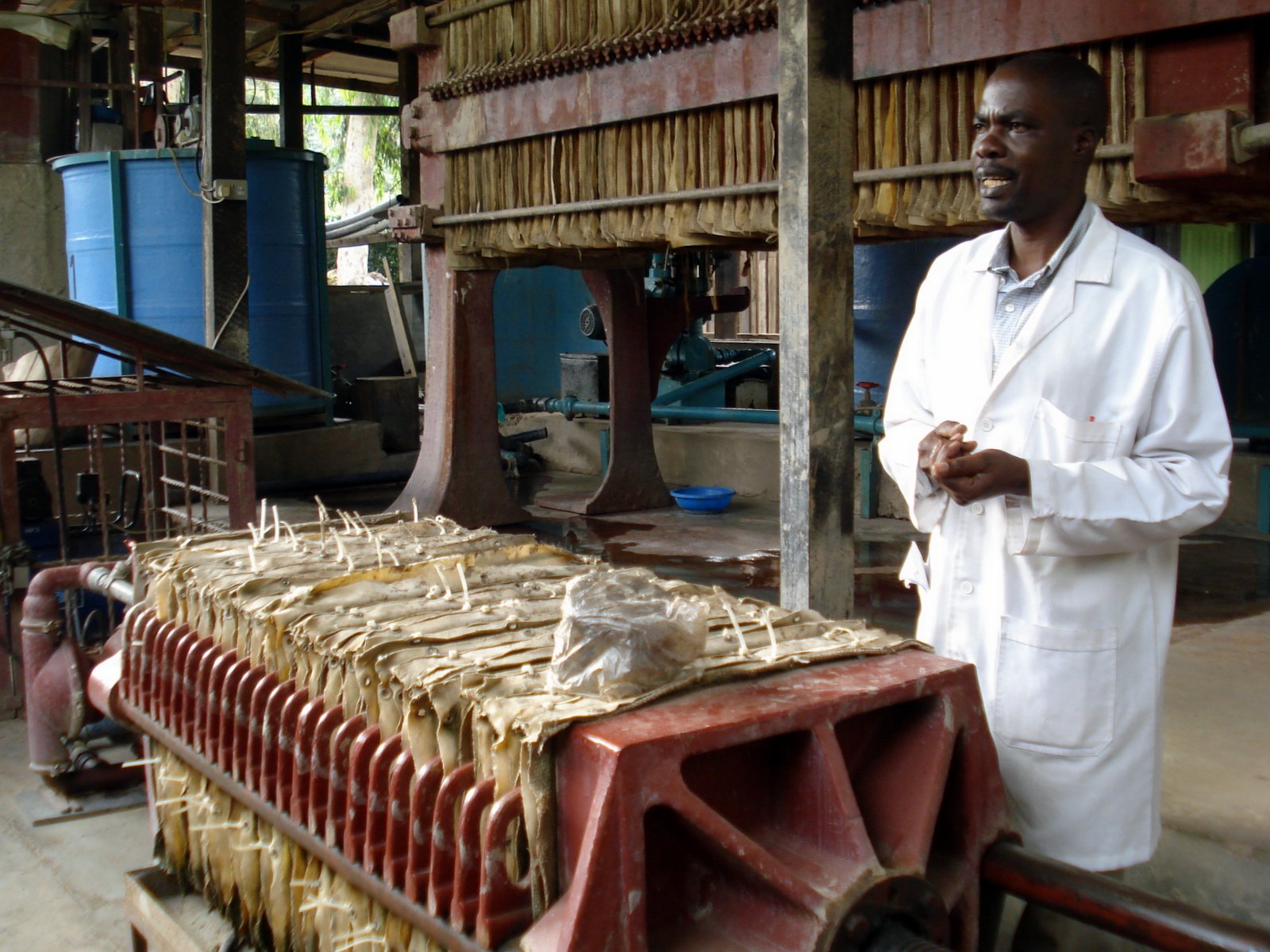 Jon and Marianne Hunter in Kenya: Kazuri Bead Factory in Nairobi