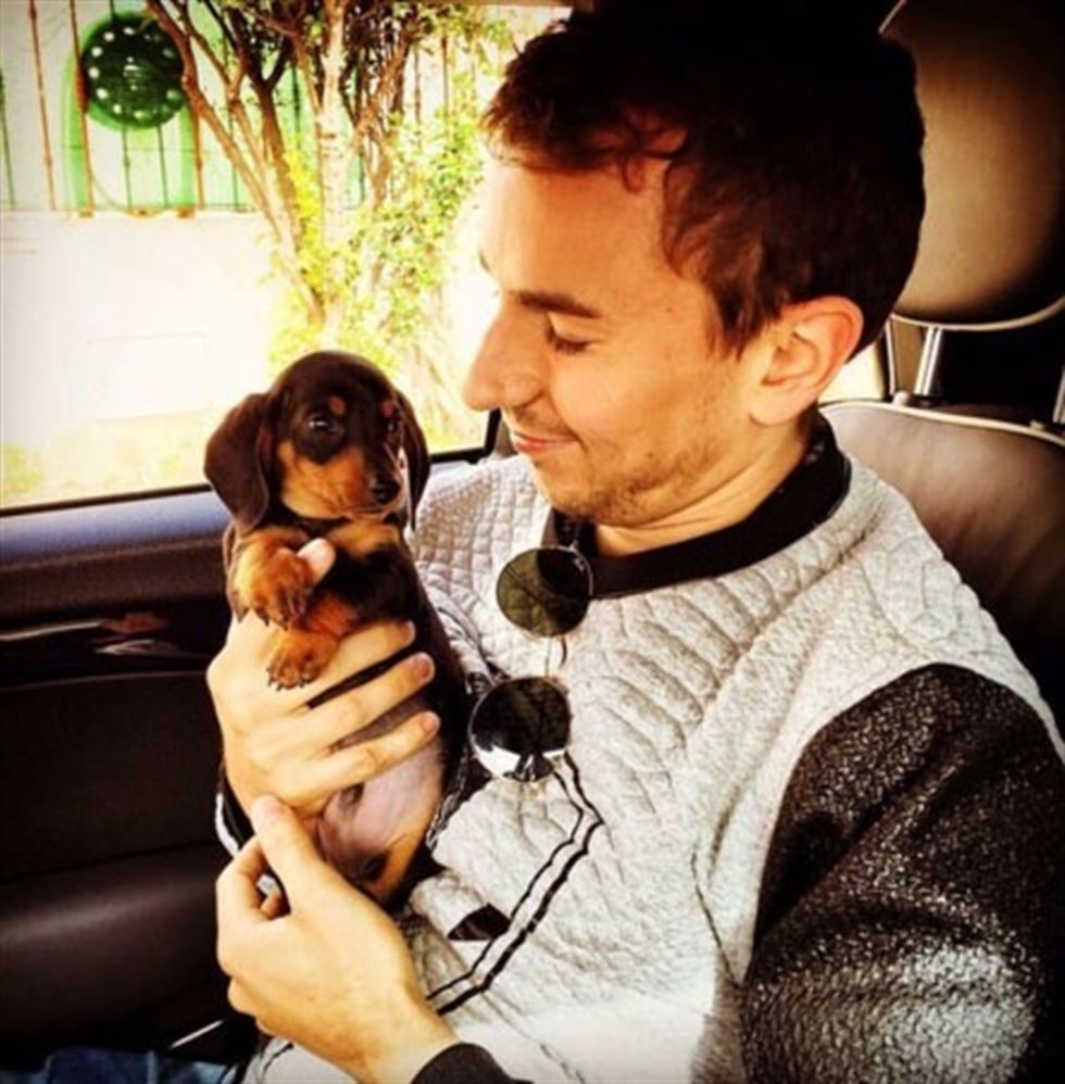 Lorenzo y su novia amplían la familia cotibluemos