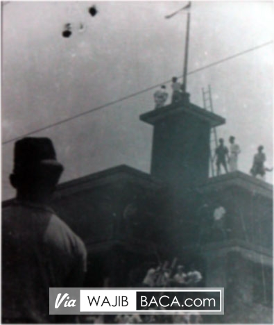 Mengulas Sejarah! Takbir, Senjata Bung Tomo untuk Membakar Semangat Hari Pahlawan Mengulas Sejarah! Takbir, Senjata Bung Tomo untuk Membakar Semangat Hari Pahlawan