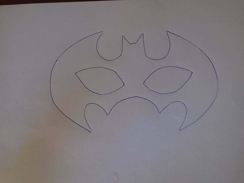 Moldes de  Facil: Máscara do Batman com molde