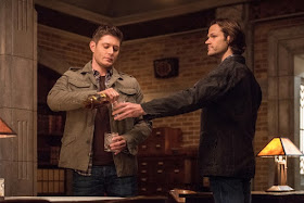 Jensen Ackles as Dean Winchester and Jared Padalecki as Sam Winchester in Supernatural 12x17 "The British Invasion" 