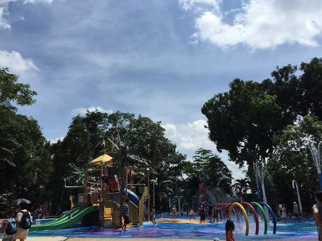 Wahana permainan air di Rain Forest Kiz World Singapore Zoo