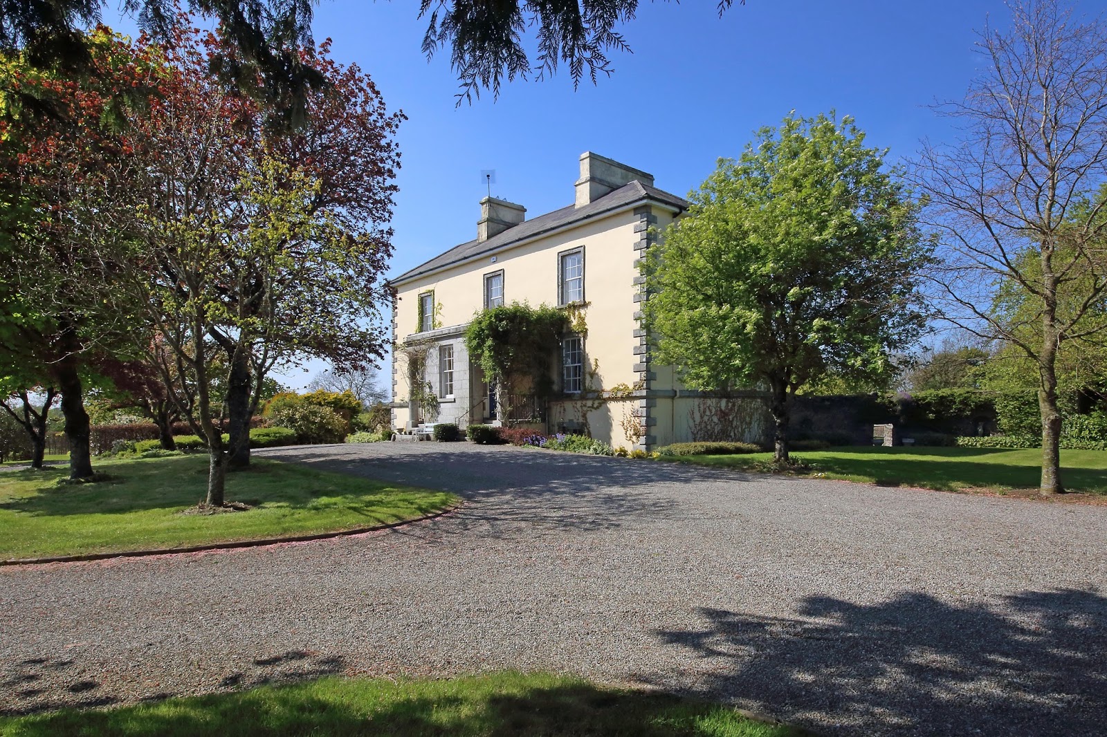 Jordan Town & Country Estate Agents GRANGEBEG HOUSE, DUNLAVIN, CO