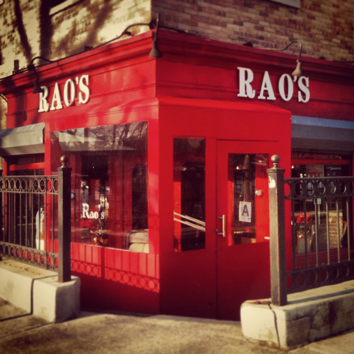 H A R L E M + B E S P O K E ☞ EAT Harlem's Oldest Restaurants