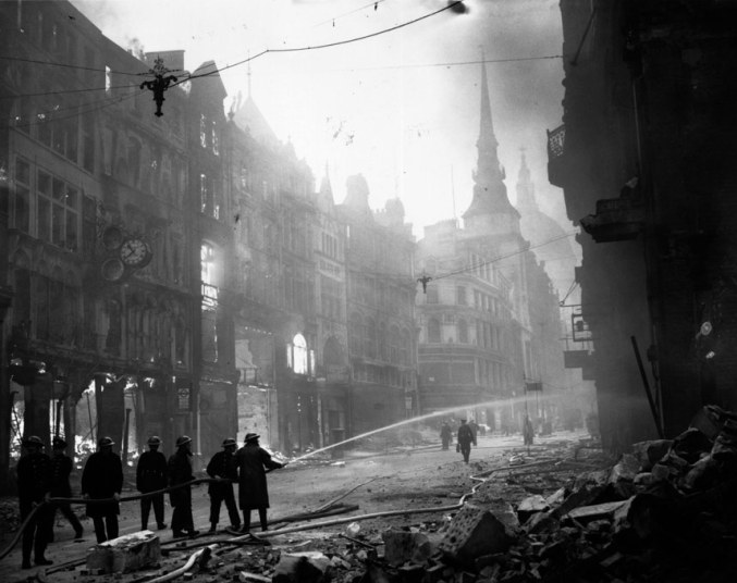 Momentos del Pasado El bombardeo de Londres en la Segunda Guerra Mundial