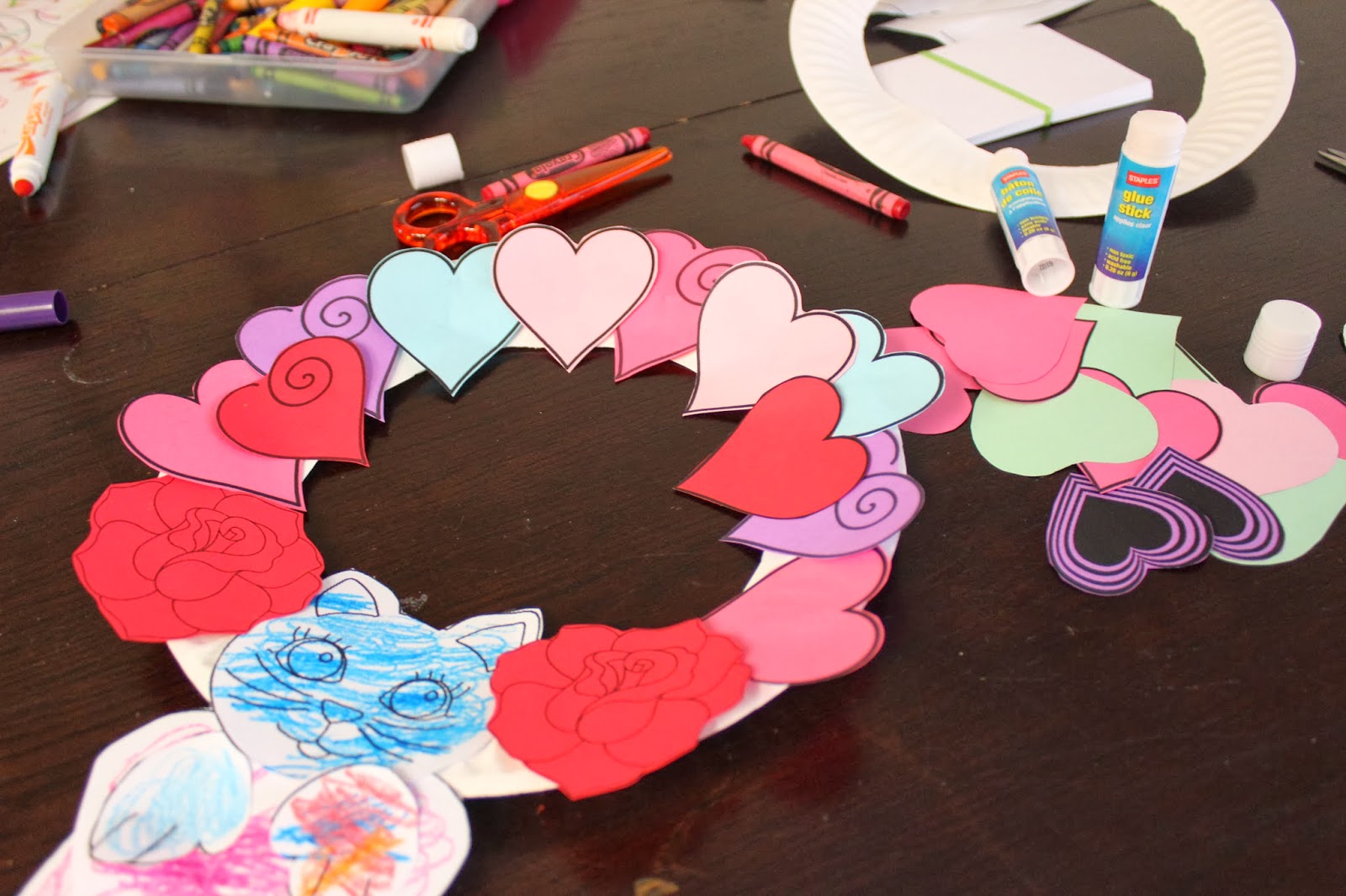 Valentine's Day Wreath Craft for Toddlers & Preschoolers - A Bountiful Love