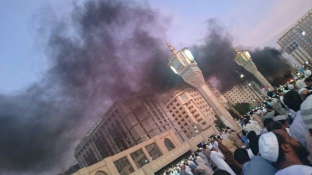 Arab Saudi: Bom menargetkan Medina dan Masjid Qatif Arab Saudi: Bom menargetkan Medina dan Masjid Qatif