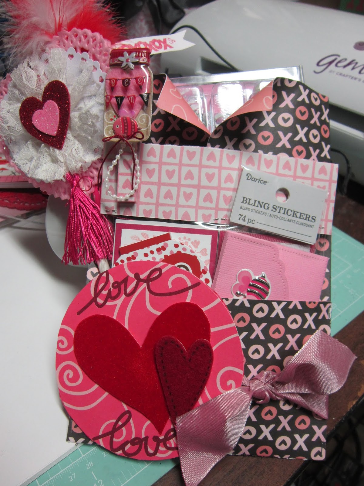 Krafting with Karen: Valentine Themed Loaded Envelope