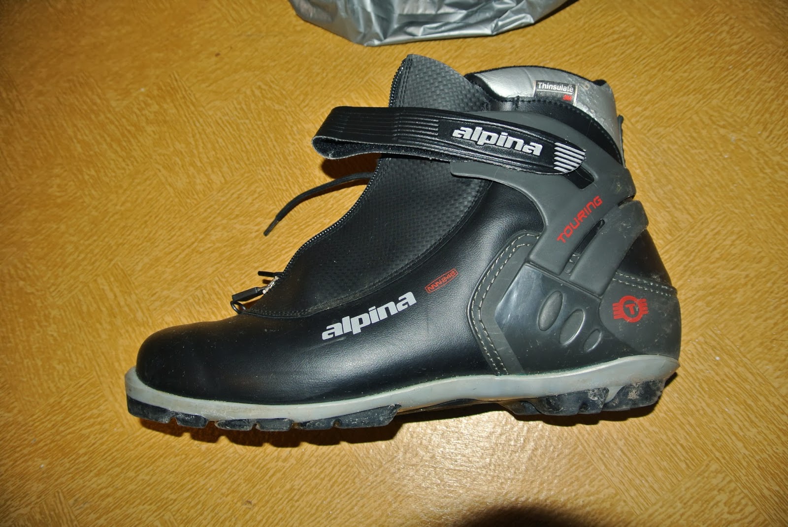 Купить ботинки 47 размера. Alpina t20 лыжные ботинки. Alpina лыжные ботинки 20. Alpina t20 Eve лыжные ботинки. Ботинки Alpina sr20.