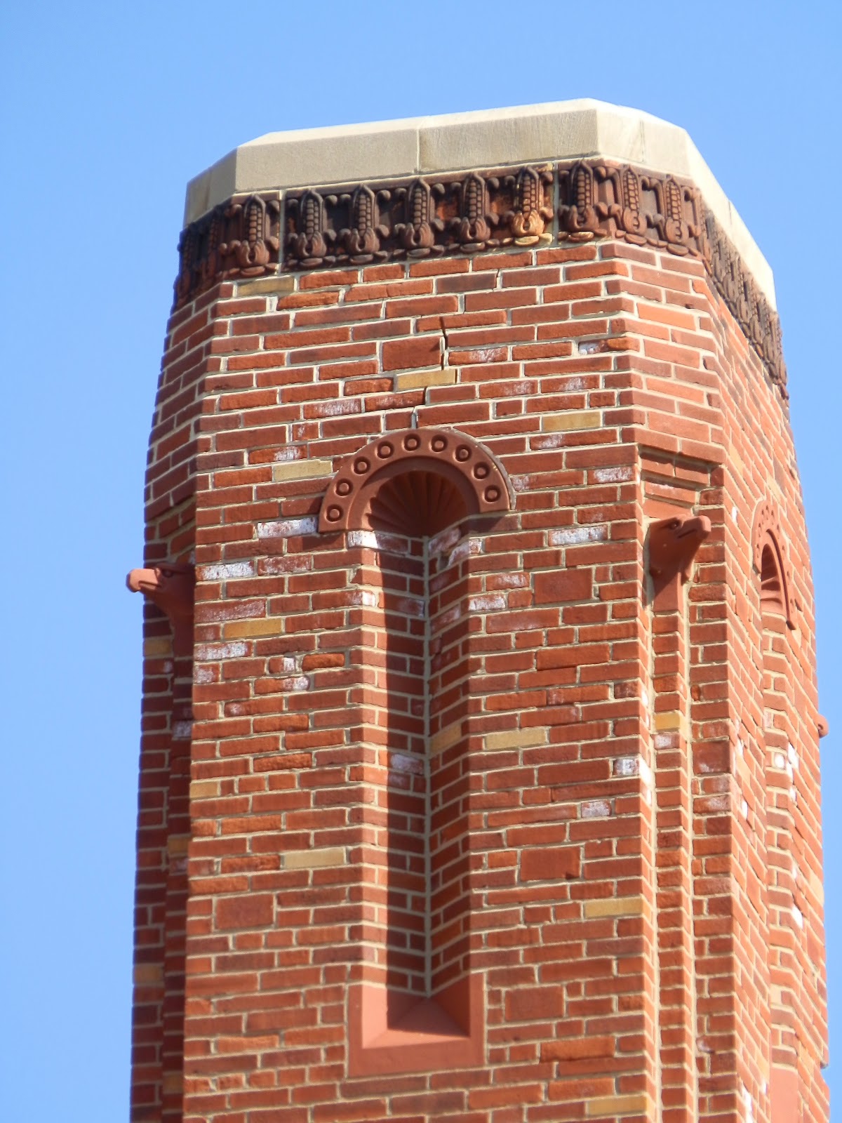 Places To Go, Buildings To See First Plymouth Congregational Church
