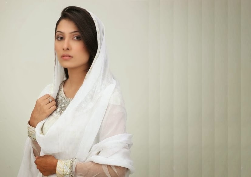 Aiza Khan Pakistani Model FUll HD Wallpaers 