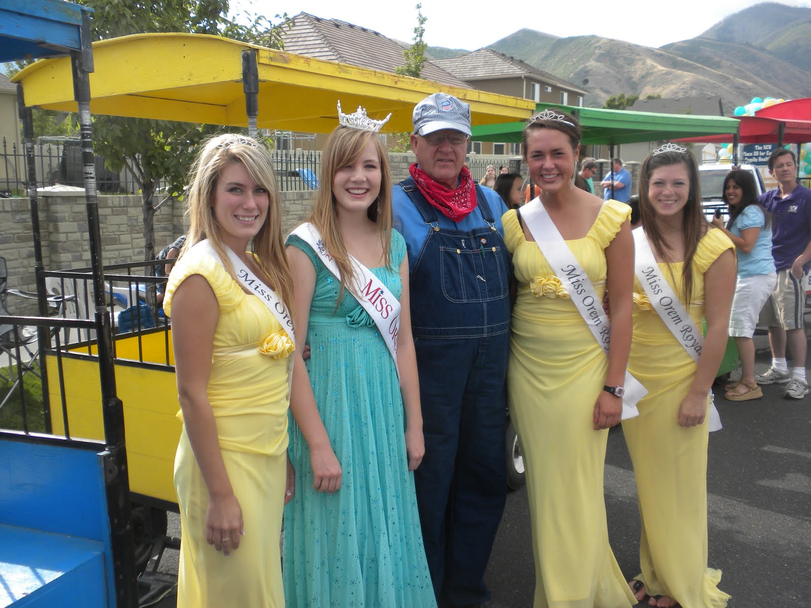 Miss Orem & Teen Blog Onion Days Parade in Payson
