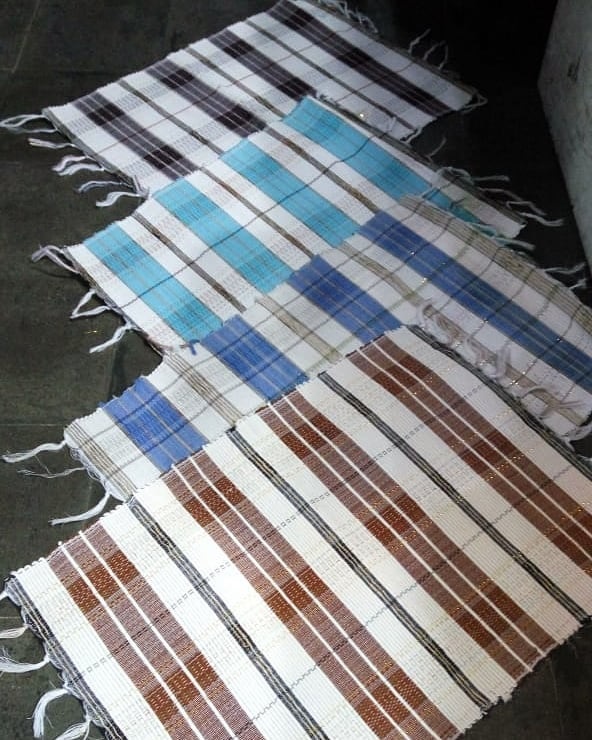 Jual Souvenir Taplak Meja Akar Wangi Jual Souvenir Taplak Meja Akar Wangi